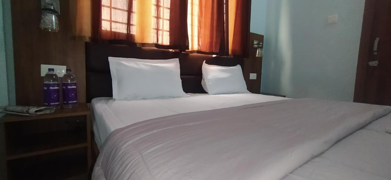 Hotel Comfort Inn Homestay Дехрадун Экстерьер фото