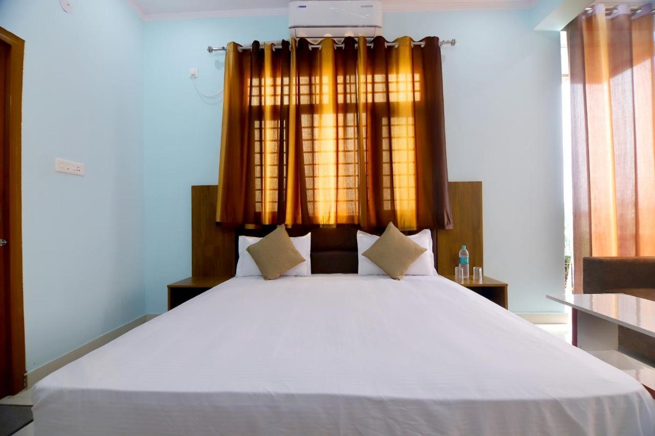 Hotel Comfort Inn Homestay Дехрадун Экстерьер фото