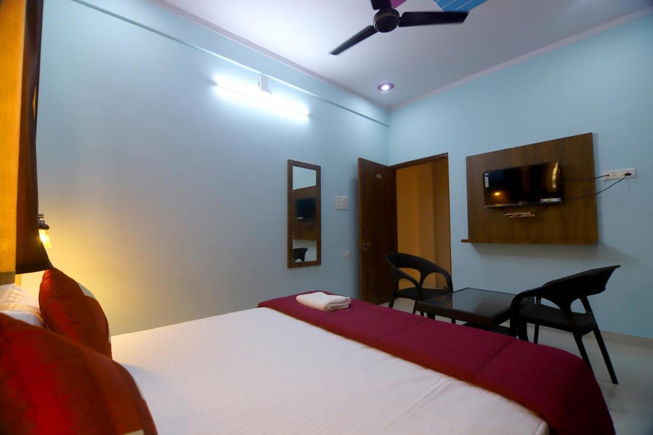 Hotel Comfort Inn Homestay Дехрадун Экстерьер фото