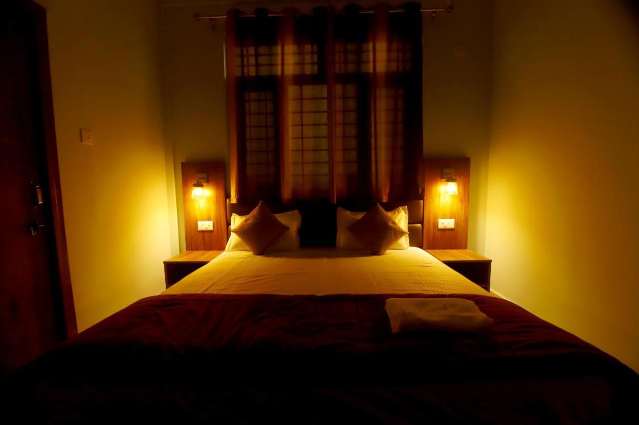 Hotel Comfort Inn Homestay Дехрадун Экстерьер фото
