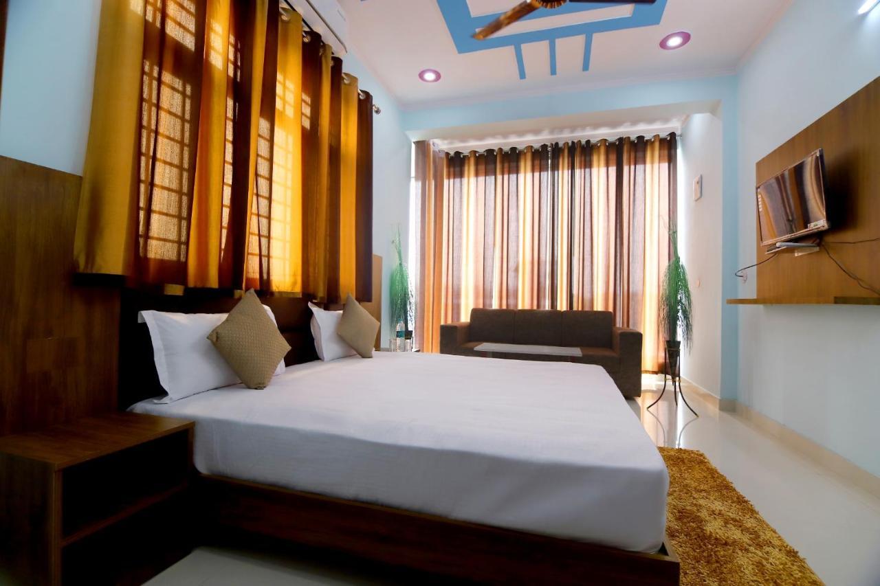 Hotel Comfort Inn Homestay Дехрадун Экстерьер фото