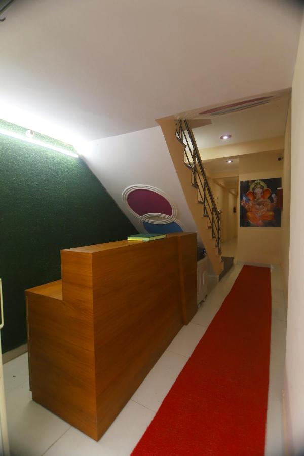Hotel Comfort Inn Homestay Дехрадун Экстерьер фото