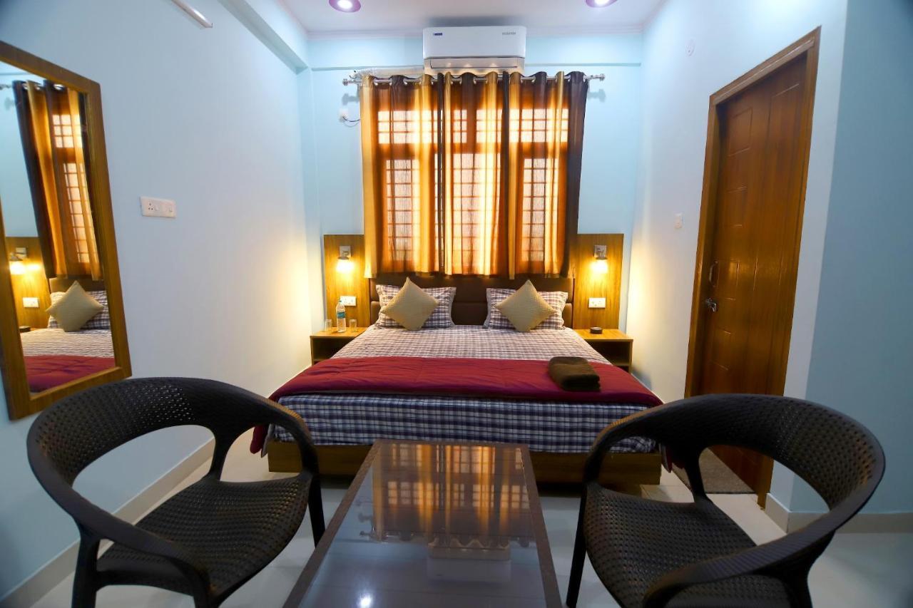 Hotel Comfort Inn Homestay Дехрадун Экстерьер фото
